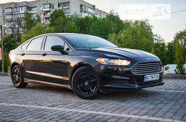 Седан Ford Fusion 2013 в Львове