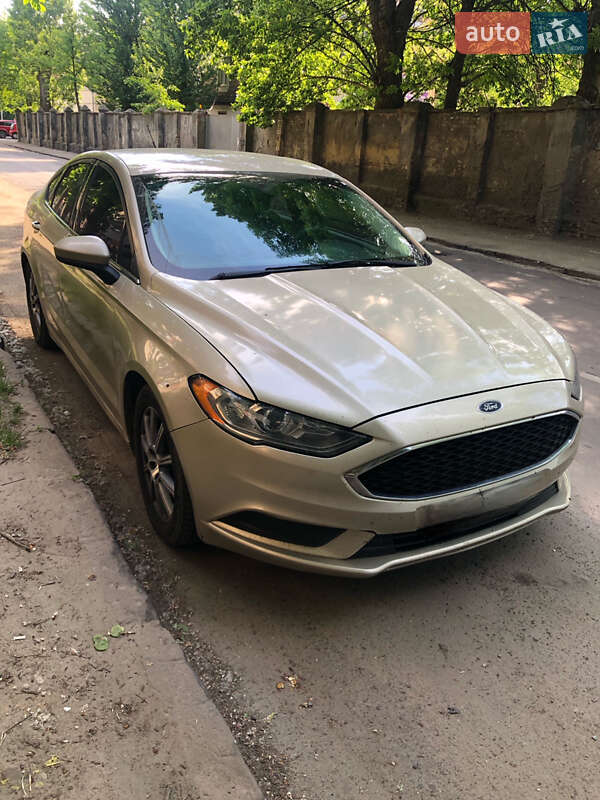 Седан Ford Fusion 2016 в Львове