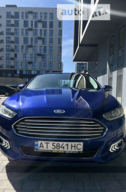 Седан Ford Fusion 2012 в Львове