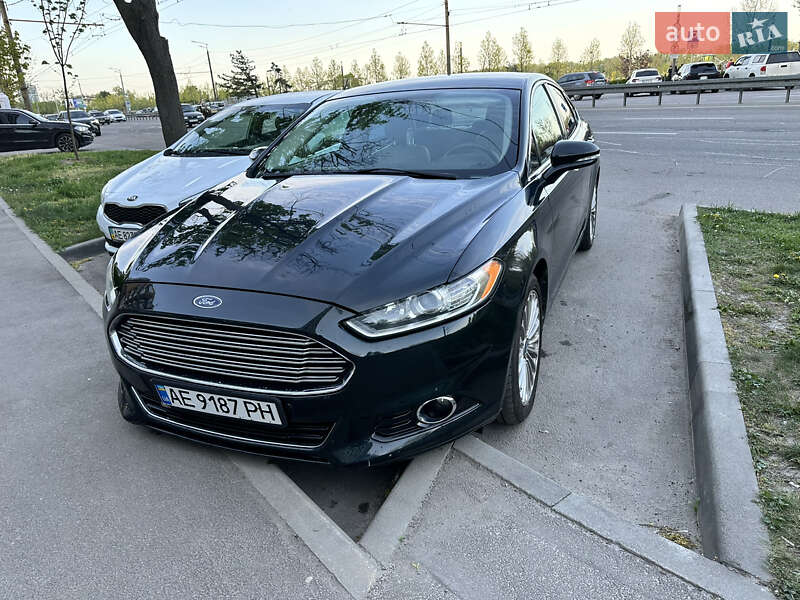 Седан Ford Fusion 2014 в Дніпрі