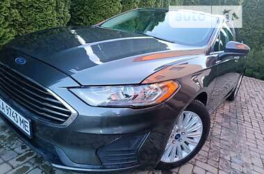 Седан Ford Fusion 2018 в Києві