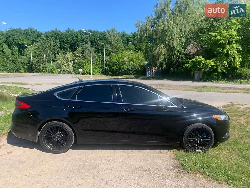 Седан Ford Fusion 2016 в Днепре