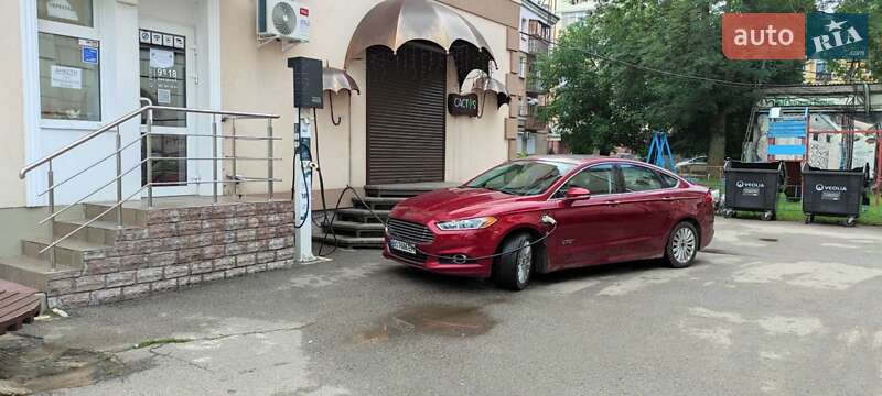 Седан Ford Fusion 2014 в Тернополі