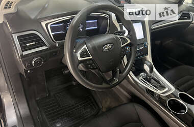 Седан Ford Fusion 2013 в Смеле