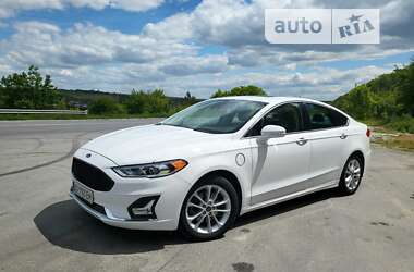 Ford Fusion 2019