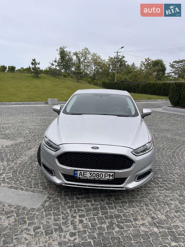 Седан Ford Fusion 2015 в Львове