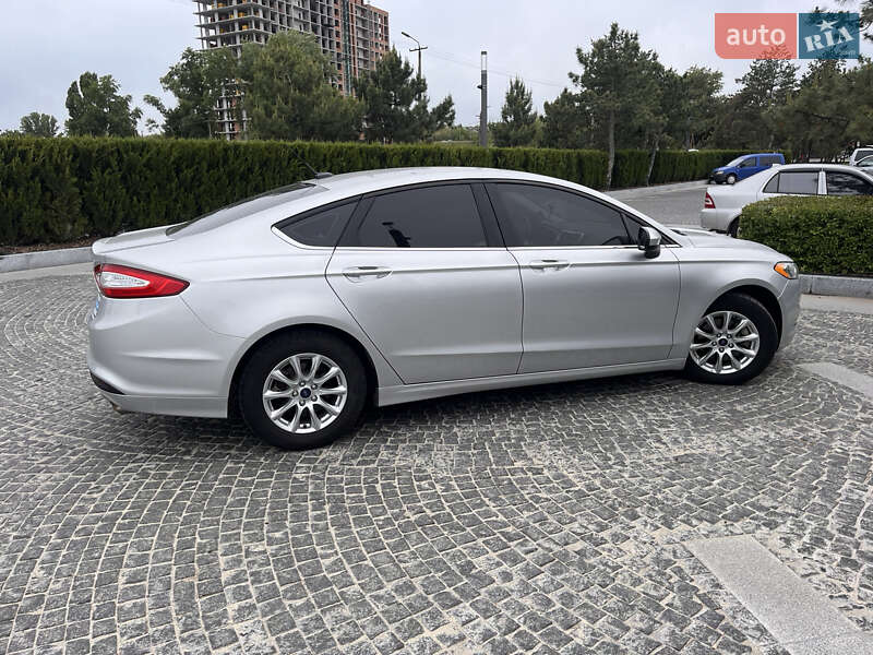 Седан Ford Fusion 2015 в Львове