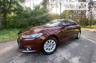 Седан Ford Fusion 2015 в Смеле