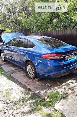 Седан Ford Fusion 2016 в Ромнах