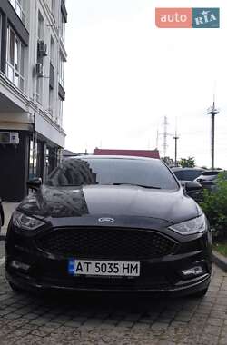 Седан Ford Fusion 2016 в 