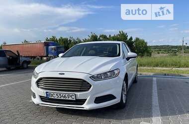 Седан Ford Fusion 2014 в Львове
