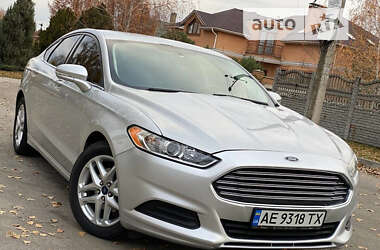 Седан Ford Fusion 2014 в Львове