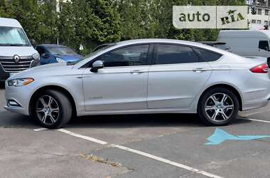 Седан Ford Fusion 2016 в Львові