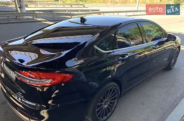 Седан Ford Fusion 2019 в Одесі