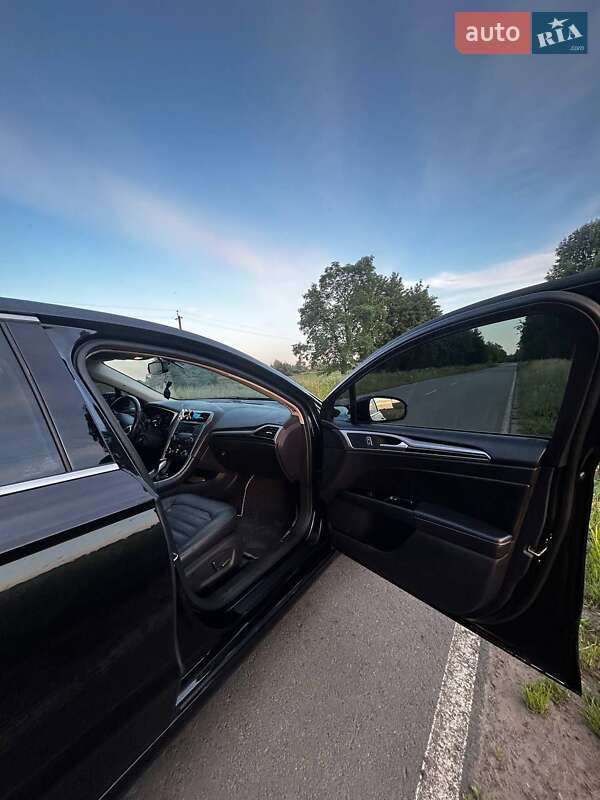 Седан Ford Fusion 2014 в Городке