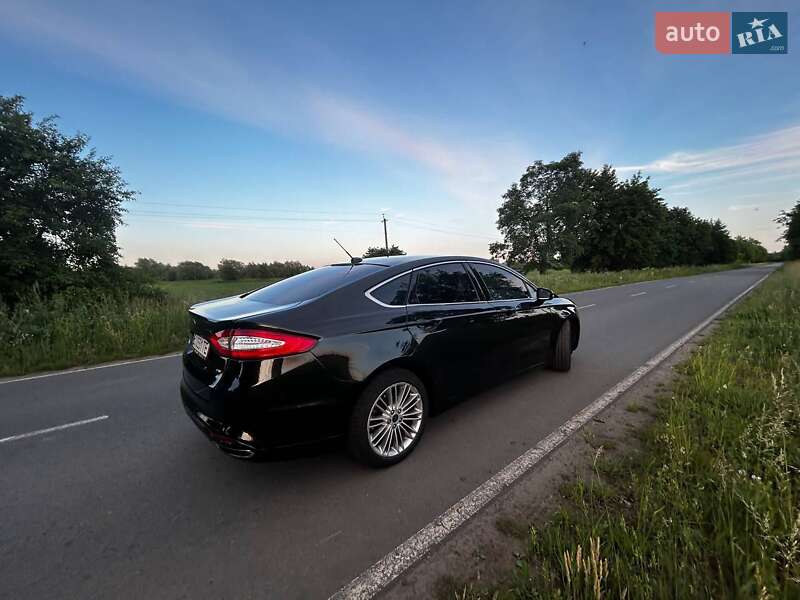 Седан Ford Fusion 2014 в Городке