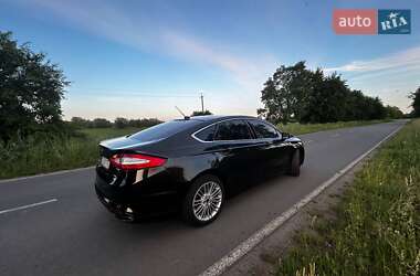 Седан Ford Fusion 2014 в 