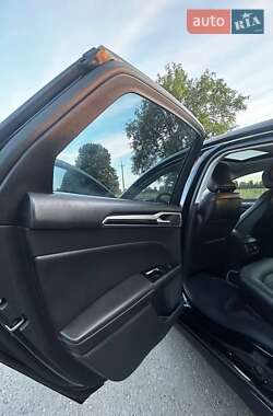 Седан Ford Fusion 2014 в 