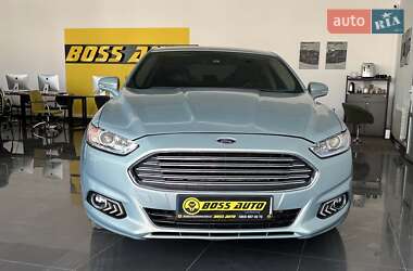 Седан Ford Fusion 2013 в 