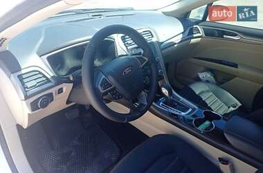 Седан Ford Fusion 2014 в Сумах