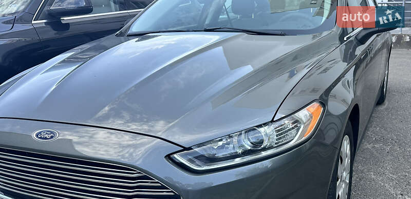 Седан Ford Fusion 2013 в Черкассах