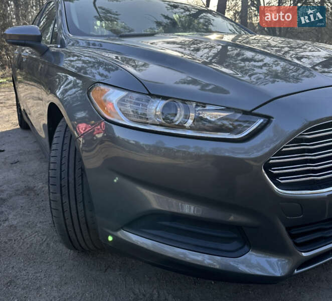 Седан Ford Fusion 2013 в Черкассах