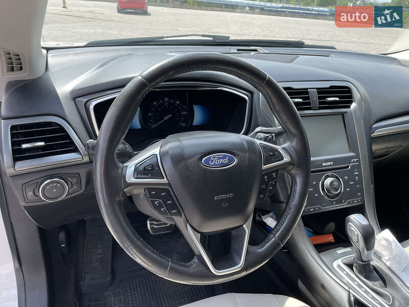 Седан Ford Fusion 2014 в Харькове
