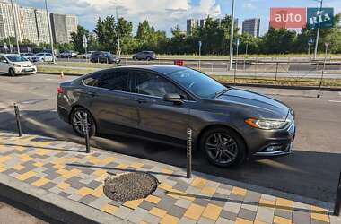 Седан Ford Fusion 2017 в 