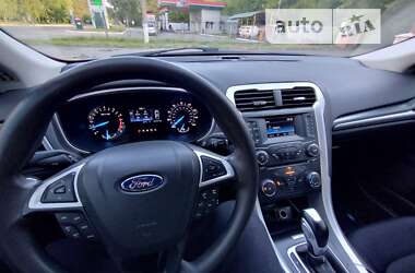 Седан Ford Fusion 2014 в Ніжині