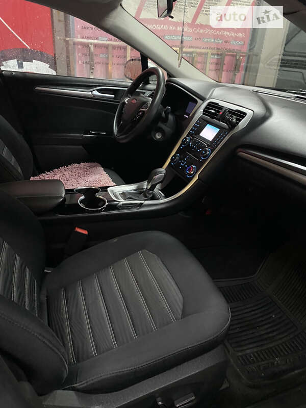 Седан Ford Fusion 2015 в Тростянце фото 23 Седан Ford Fusion 2015 в Тростянце