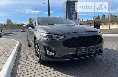 Седан Ford Fusion 2019 в Одессе