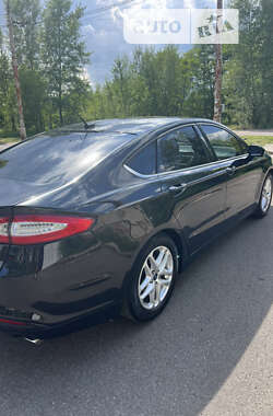 Седан Ford Fusion 2012 в Чернігові