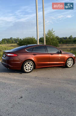 Седан Ford Fusion 2016 в 