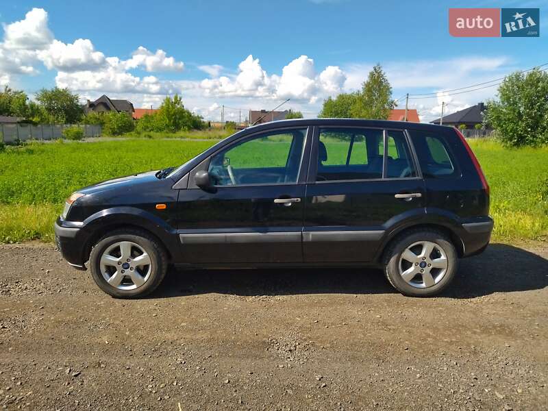Хетчбек Ford Fusion 2008 в Луцьку