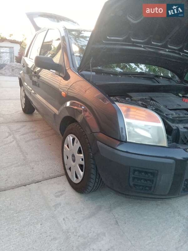 Хэтчбек Ford Fusion 2006 в Нетешине фото 11 Хэтчбек Ford Fusion 2006 в Нетешине