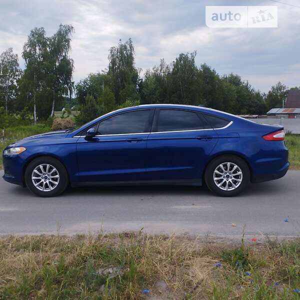 Седан Ford Fusion 2015 в Бородянці