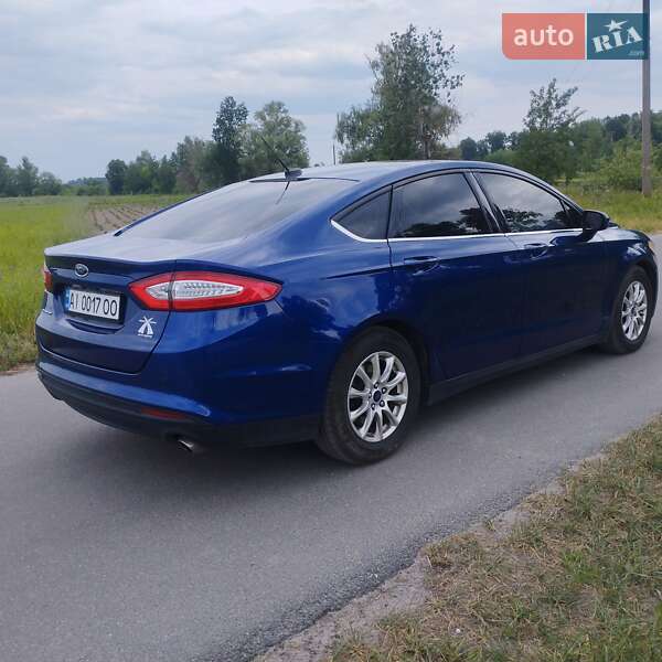 Седан Ford Fusion 2015 в Бородянке