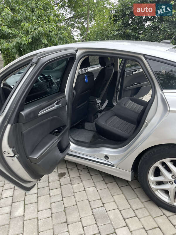 Седан Ford Fusion 2015 в Вінниці