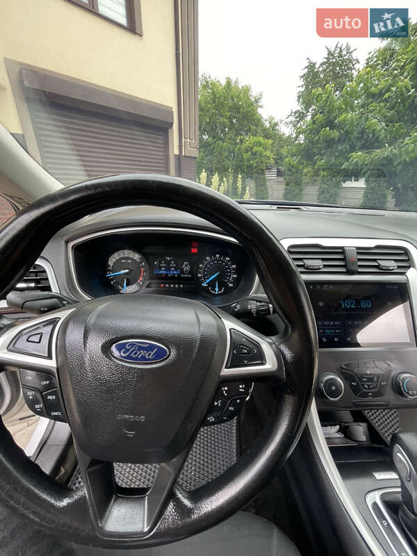 Седан Ford Fusion 2015 в Вінниці