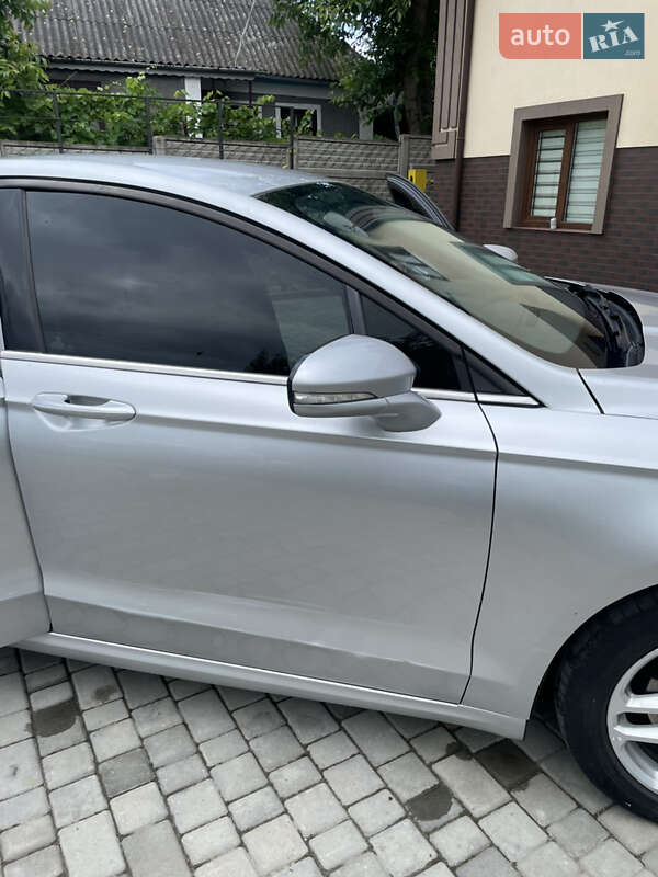 Седан Ford Fusion 2015 в Вінниці