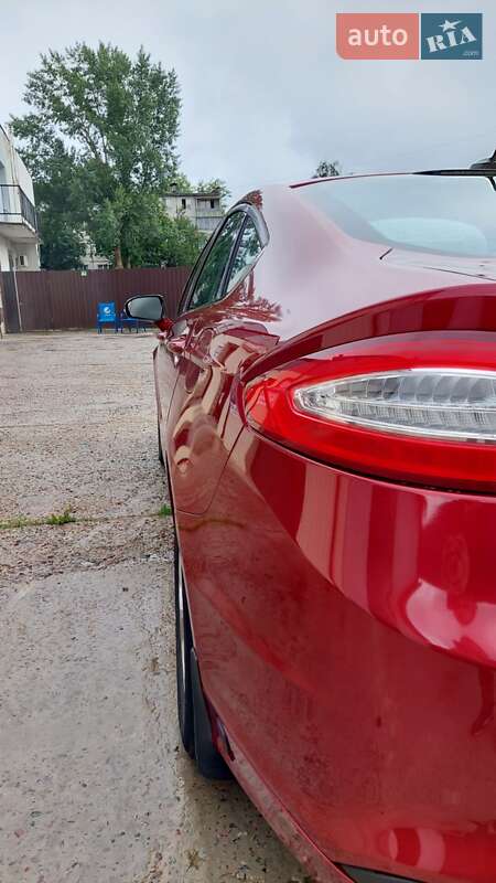 Седан Ford Fusion 2012 в Сумах