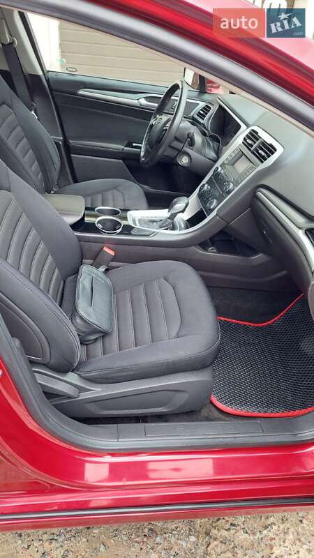 Седан Ford Fusion 2012 в Сумах