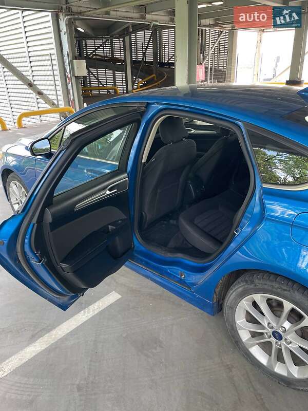 Седан Ford Fusion 2019 в Брусилові