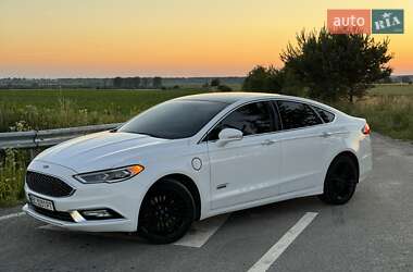 Седан Ford Fusion 2017 в Львові