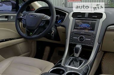 Седан Ford Fusion 2013 в Миколаєві