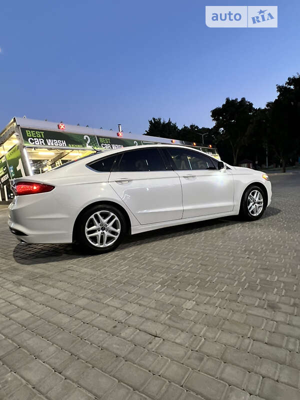 Седан Ford Fusion 2013 в Кропивницькому