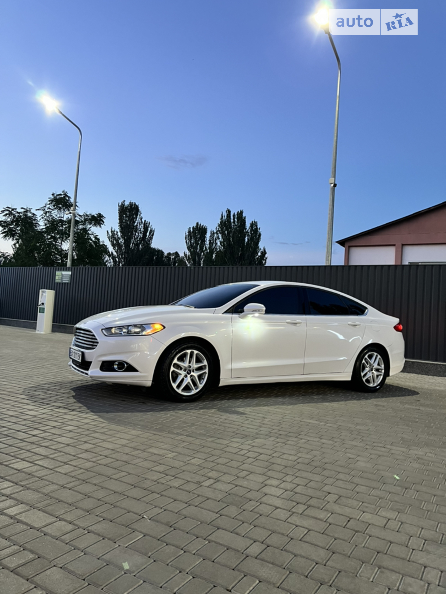 2013 Ford Fusion - мініатюра 2