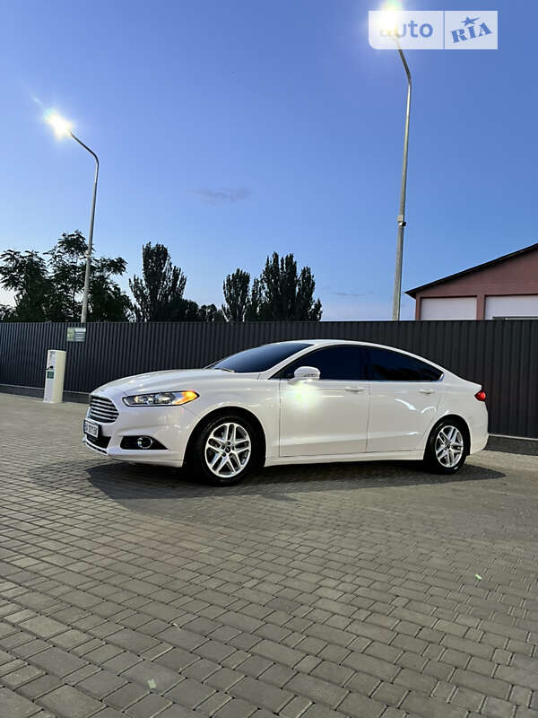 Седан Ford Fusion 2013 в Кропивницькому