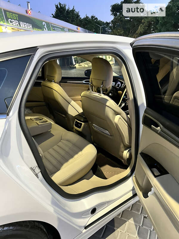 Седан Ford Fusion 2013 в Кропивницькому