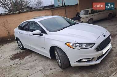 Седан Ford Fusion 2017 в Львове